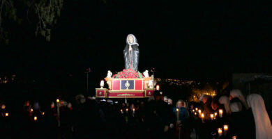 Virgen Dolorosa de El Escorial en procesión el Viernes Santo por la noche