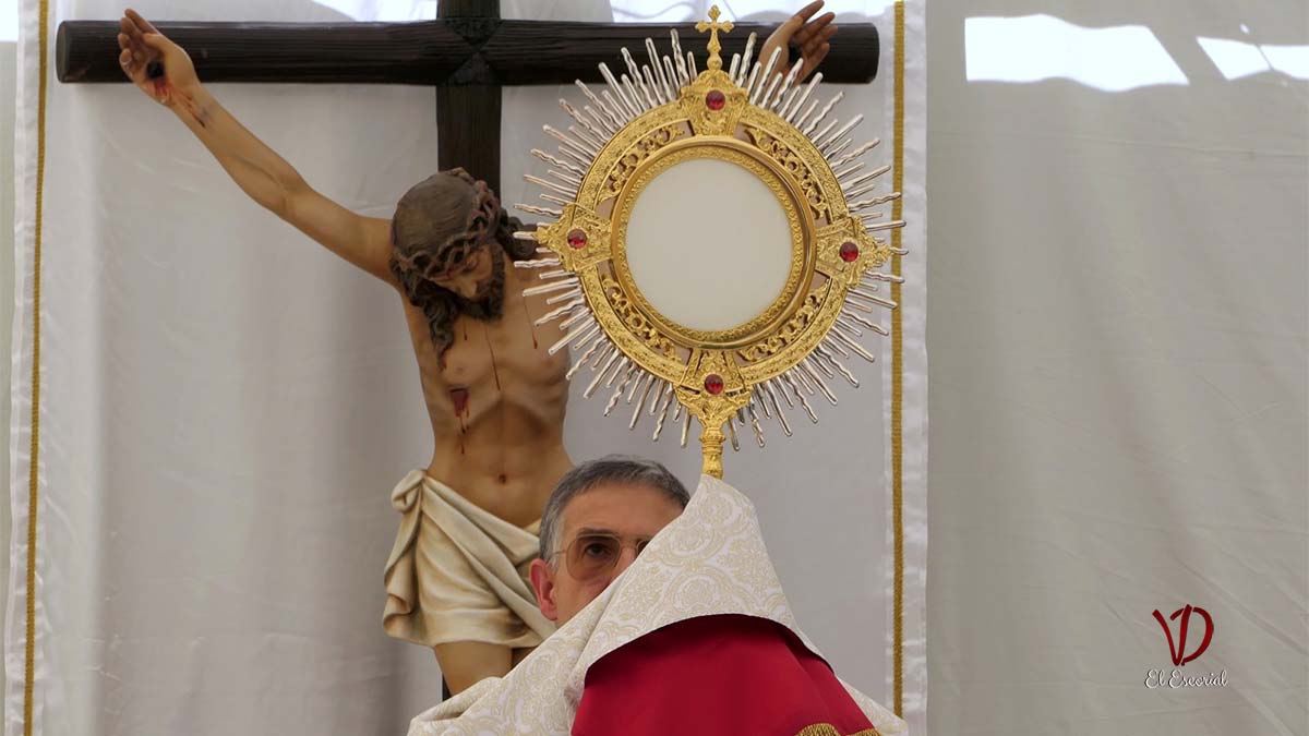 Minutos de Adoración ante el Santísimo en Prado Nuevo julio del 2025